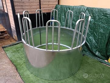 Mangiatoia per cavalli bovini vitelli 10 posti 