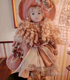 bambola in porcellana vintage 