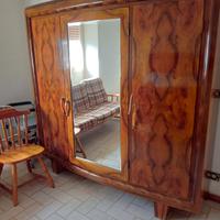 Mobili d’epoca in noce nazionale