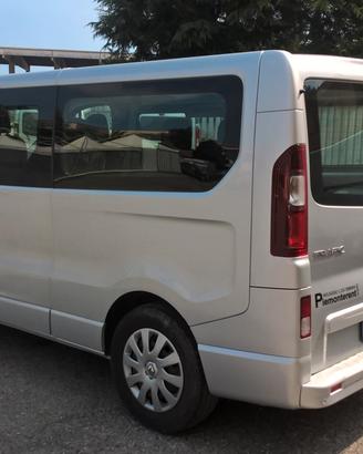 Pulmino 9 posti Mini Van Minibus Renault Trafic