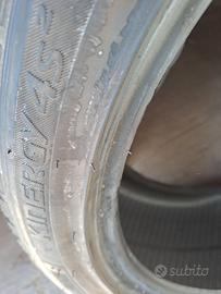 Gomme 225/40_18