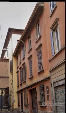 Box/Posto auto Bologna [P.a.parigi.pVRG]