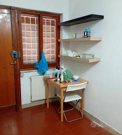 CASSiA MONOLOCALE ARREDATO BEN COLLEGATO