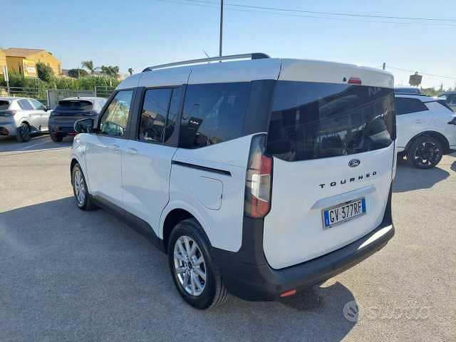 Ford Tourneo Courier 2024 photo 5