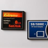scheda compact flash 8gb + adapter Sd >Cf