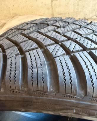Gomme da neve hankook 205/45 r17 88v