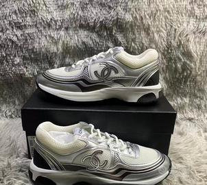 Chanel sneakers bianco e argento mai usate