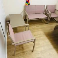 Set di poltrone e tavolino per giardino