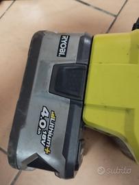 batteria ryobi grande con caricabatterie 