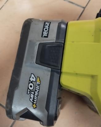 batteria ryobi grande con caricabatterie 
