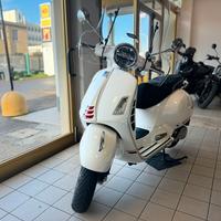 Vespa GTS 125 GTS SUPER SPORT