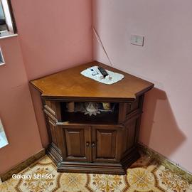 mobile ad angolo salvaspazio