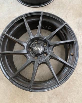 Cerchi in lega 18” DOTZ