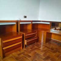 COMODINI E MOBILE AD ANGOLO