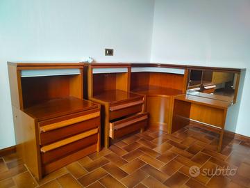 COMODINI E MOBILE AD ANGOLO
