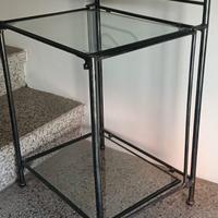 comodini in ferro battuto nero 