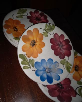 piatti piani ceramica dipinti a mano