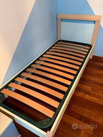 Letto singolo con doghe e materasso