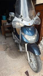 Piaggio Beverly 250