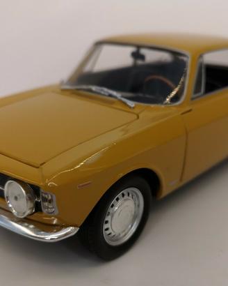MODELLO ALFA ROMEO GIULIA GT 1300 JUNIOR OCRA
