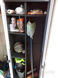 armadietto in plastica