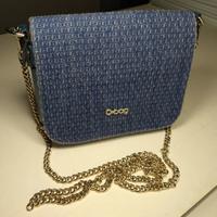 Borsa a tracolla donna. Azzurra e catenella oro