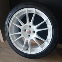 Cerchi OZ Ultraleggera 17" con gomme 