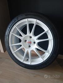 Cerchi OZ Ultraleggera 17" con gomme 