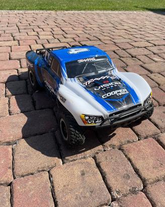 Traxxas Slash 1/10 2WD RTR - Come Nuovo