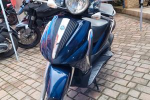 Piaggio Beverly Tourer 250