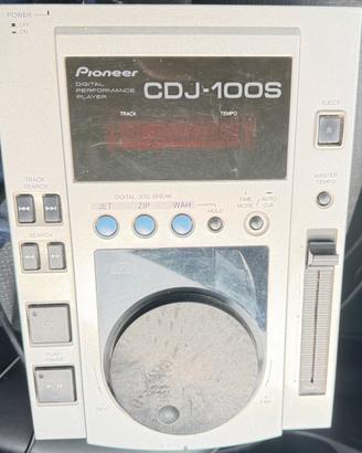 Pioneer CDJ-100S, il classico lettore CD da DJ