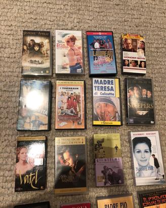 Videocassette. Titoli vari.