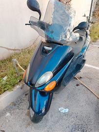 Yamaha majesty 150cc