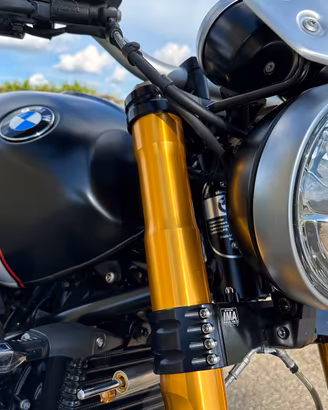 BMW RNineT : Piastra di sterzo IMA CNC