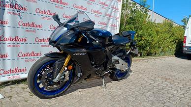 Yamaha YZF R1 R1M