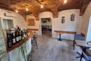 Attività / Licenza di 100 m² con 3 locali a Romano