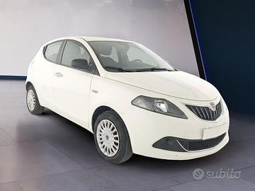 Lancia Ypsilon 1.0 FireFly 70cv S&S Hybrid SILVER