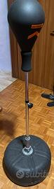 Punching ball completo di guantoni