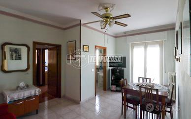 TRILOCALE ABITABILE DA SUBITO CON TERRAZZO VISTA M