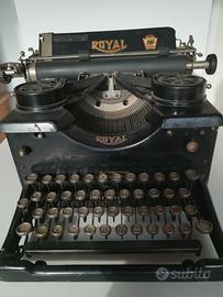 Macchina da scrivere Royal mod. 10
