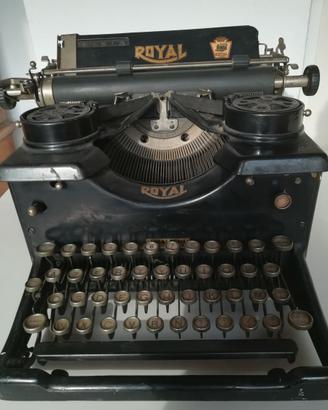 Macchina da scrivere Royal mod. 10