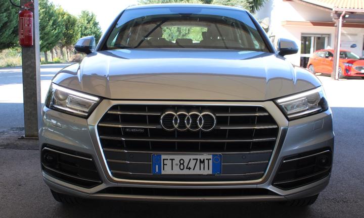 AUDI Q5 40 TDI quattro S tr. S.LINE Design