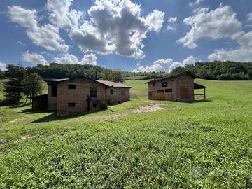 Rustico / Casale di 602 m² con 5 locali a Sasso Ma