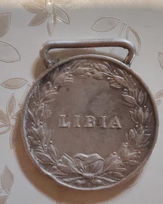 medaglia in argento campagna Libia 