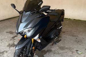 Tmax 530 2017 sx
