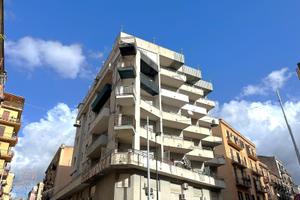 Via del Vespro ufficio 4 locali