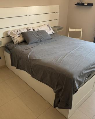 Letto contenitore e testiera