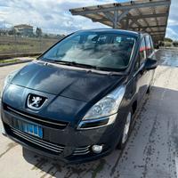 Peugeot 5008 1.6  hdi