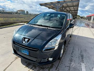 Peugeot 5008 1.6  hdi