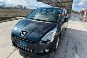 Peugeot 5008 1.6  hdi
